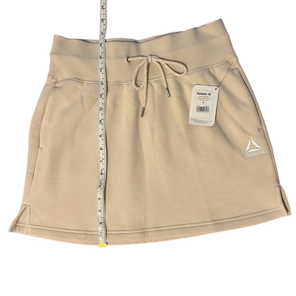 Reebok Beige Skirt with Drawstring. Fleece skirt - Picture 7 of 9